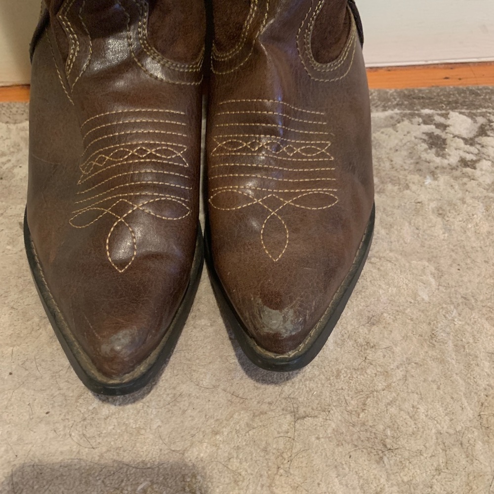 Cowboy boots - Picture 2 of 3